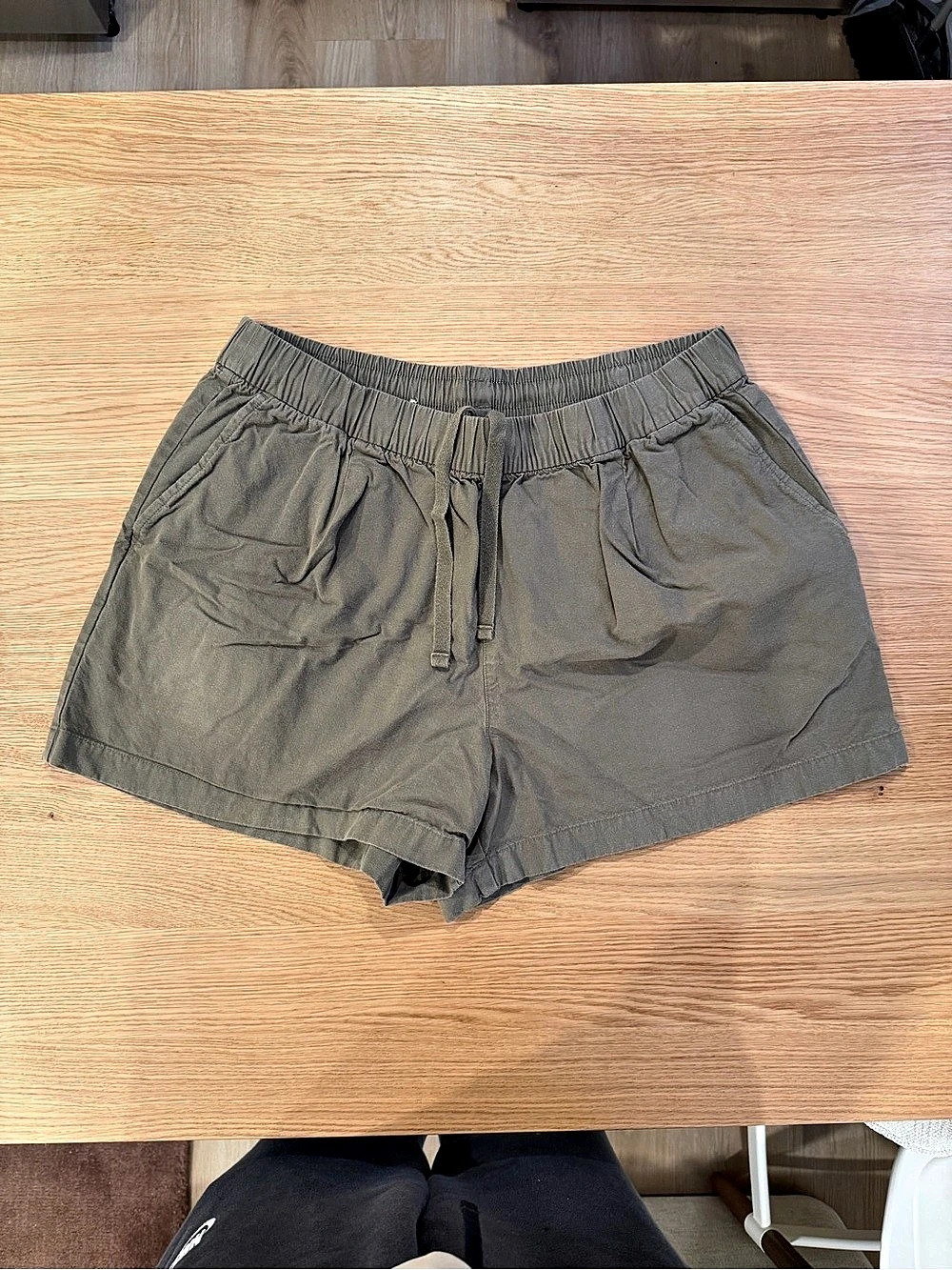 Uniqlo Cotton Easy Shorts Cotton Shorts Green Large but runs like a medium
